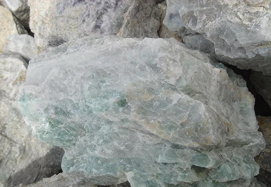 Quartz-type-fluorspar